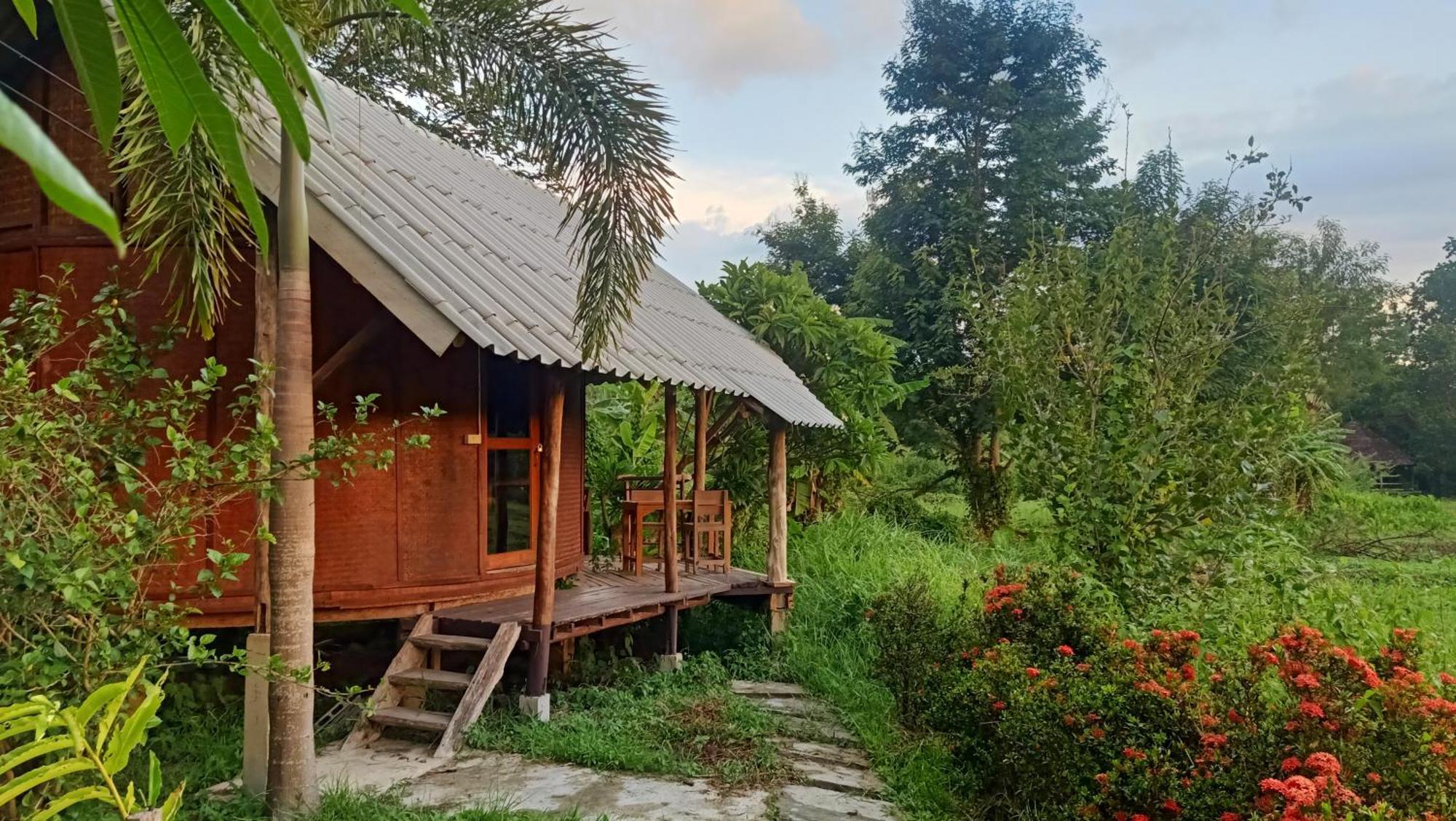 Ing Doi Guest House Pai Exterior photo
